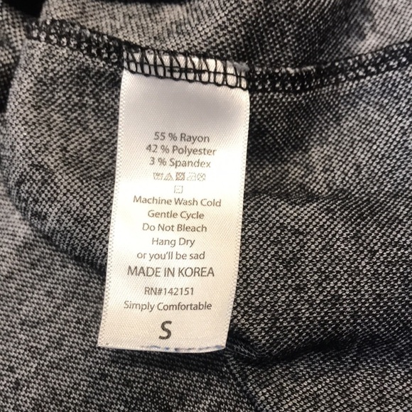 Grey with black polka dot LuLaRoe Short sleeve blouse size small - Picture 8 of 9